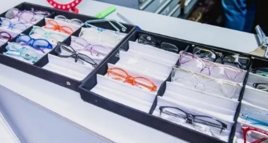 El Iosper realizó una millonaria inversión en pago a ópticas para cubrir 26 mil compras de lentes