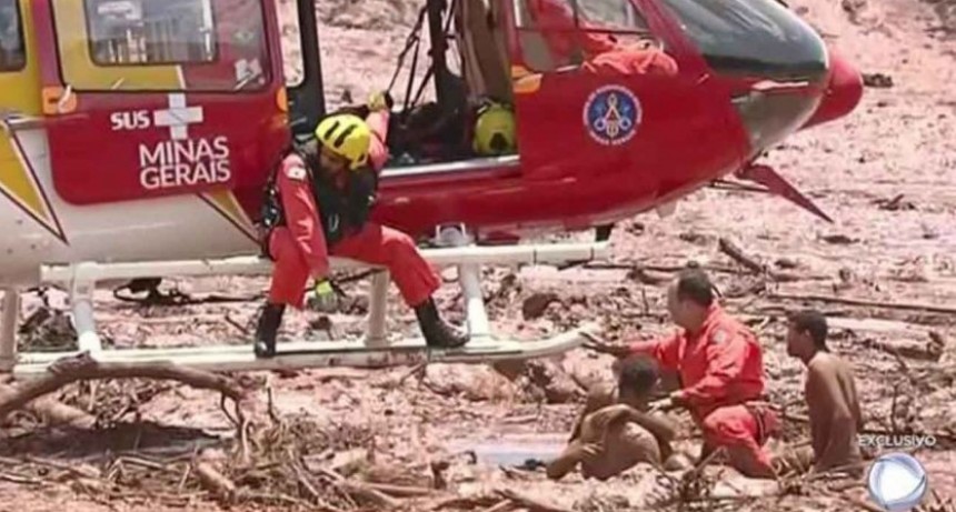 Tragedia en Brasil: una represa colapsó y hay al menos 200 desaparecidos