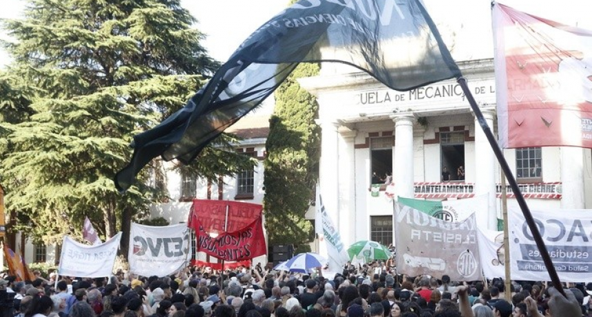 Los sitios de memoria deberán permanecer abiertos y en funcionamiento.    La memoria tiene custodia judicial