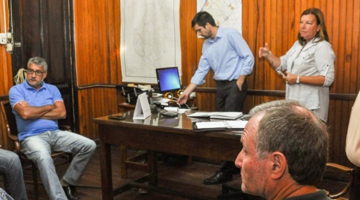 Planifican trabajos viales para el departamento La Paz