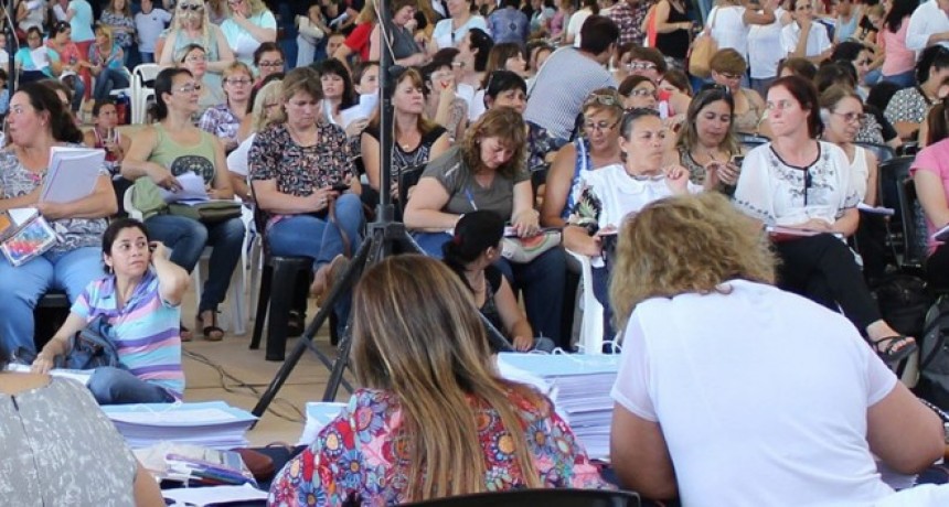 Se realizarán concursos de titularización docente en la provincia