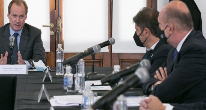 “Necesitamos volver a tener buques con bandera argentina en la Hidrovía Paraná Paraguay”, afirmó Bordet