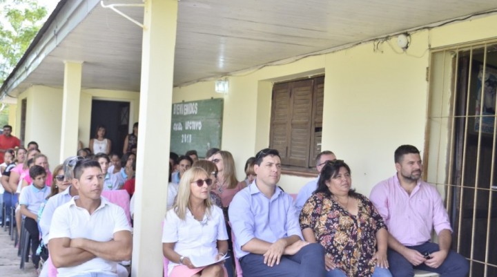 AUTORIDADES MUNICIPALES PARTICIPARON DEL ACTO DE INICIO DEL CICLO LECTIVO EN FEDERAL