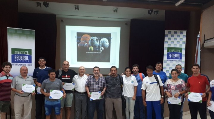 SE LLEVÓ ADELANTE EL PRIMER SIMPOSIO “HACIA UNA INICIACIÓN MÁS FORMATIVA EN EL DEPORTE INFANTIL Y JUVENIL”