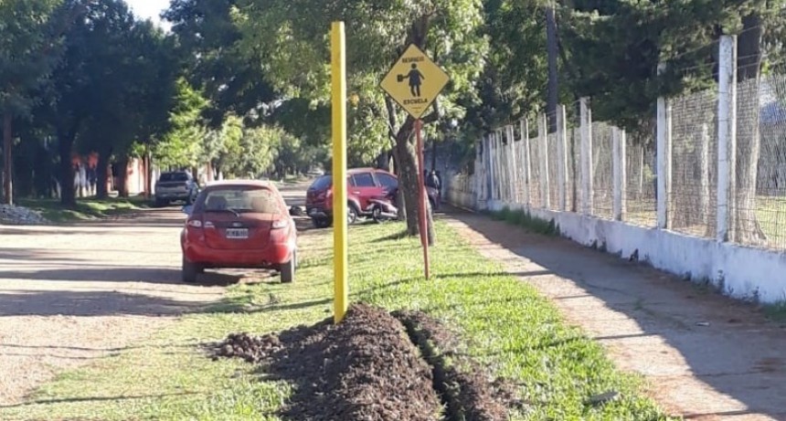 COLOCACIÓN DE NUEVO SEMÁFORO 