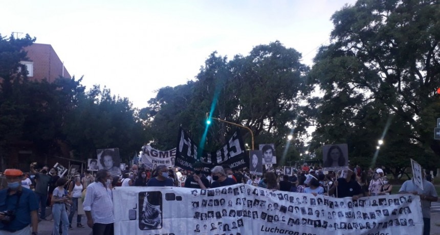 La Multisectorial marchó por el Día de la Memoria en Paraná