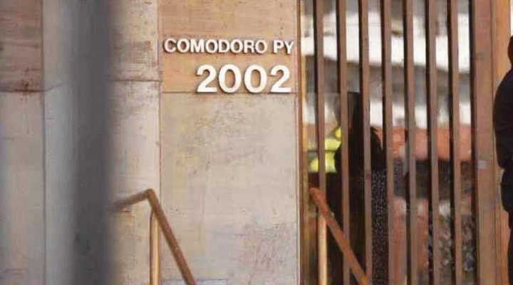 FAVORECIENDO A LOS MACRI: Desplazan de Comodoro Py al fiscal que interviene en la causa del Correo