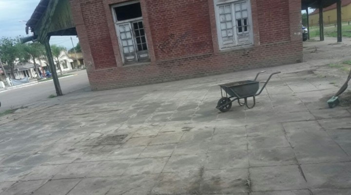 EL MUNICIPIO LLEVÓ A CABO EL MANTENIMIENTO DE LA ESTACIÓN DE FERROCARRILES ARGENTINOS 