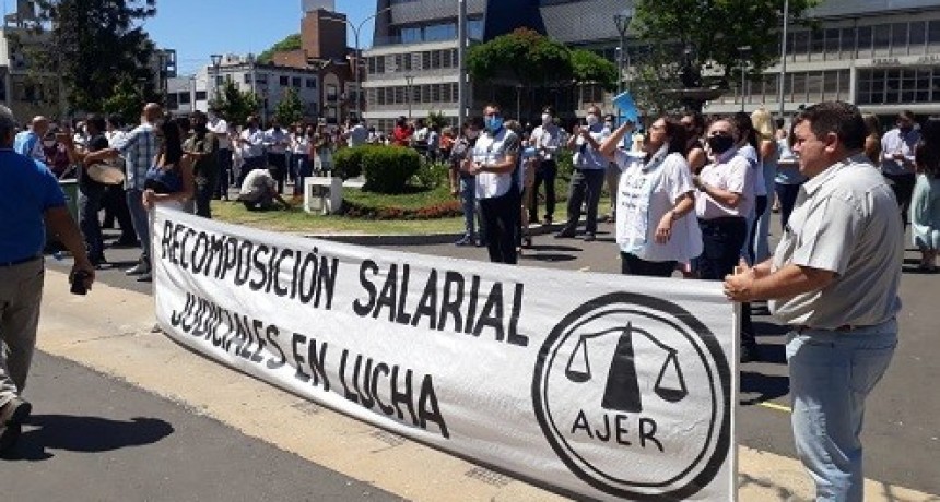 AJER va al paro reclamando el fin de la ley de emergencia