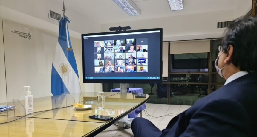 Acuerdan un aumento del 35 por ciento en el salario mínimo en siete tramos