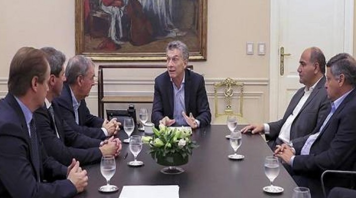 “Gobernabilidad sí, ajuste no”, repiten  Las provincias del PJ se resisten al plan de Macri para bajar el gasto