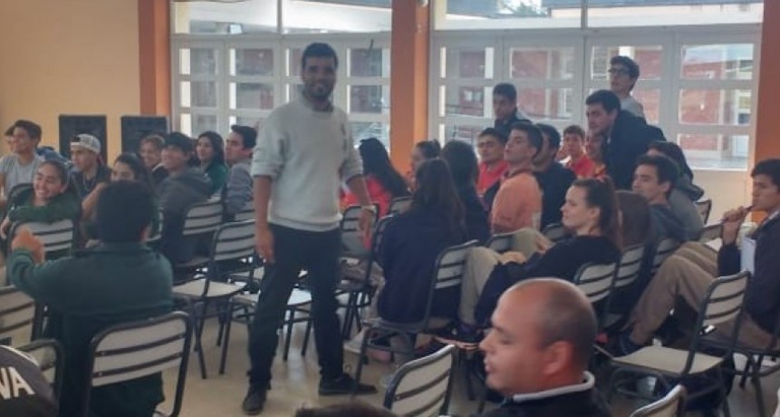 TALLER DE CAPACITACIÓN EN “BUENAS PRACTICAS DE MANIPULACIÓN DE ALIMENTOS”