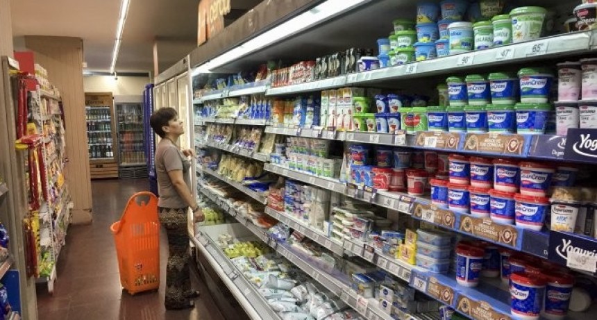 La inflación de abril fue del 3,4% (en cuatro meses alcanzó el 15,6%)