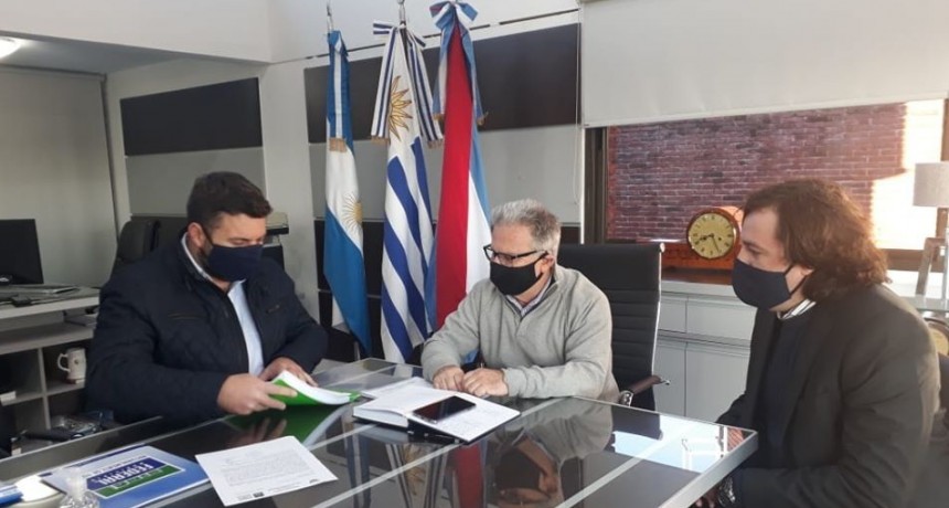 Reunión del Presidente Municipal con el presidente de la Comisión Técnica Mixta de Salto Grande