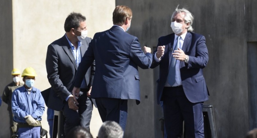 Bordet firmó un convenio con el Presidente por más viviendas para Entre Ríos