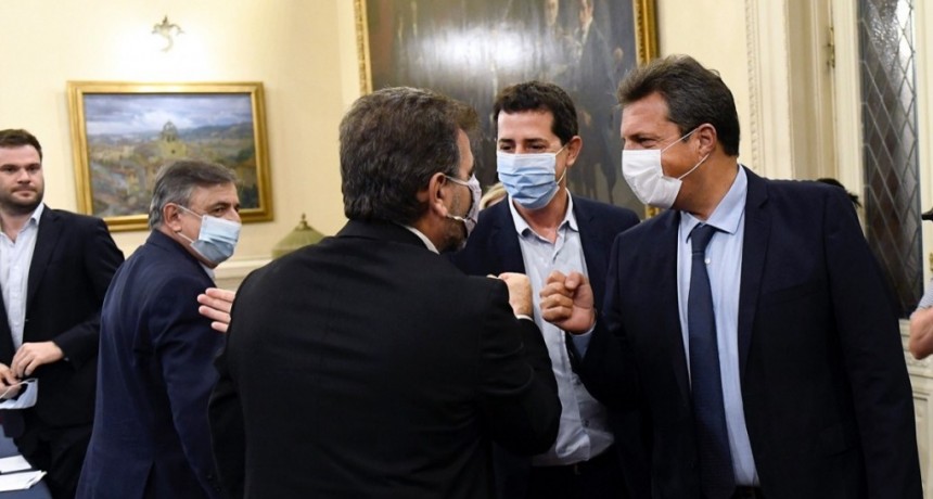 Acuerdo entre el Gobierno y la oposición: las PASO se harán el 12 de septiembre