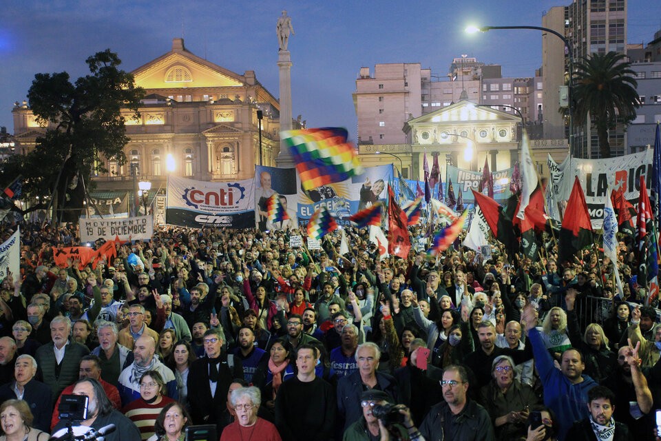 Miles de personas se manifestaron frente a Tribunales para exigir la democratización de la justicia Movilización a la Corte: 