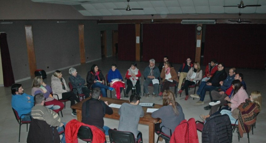 REUNIÓN DEL FESTIVAL NACIONAL DEL CHAMAMÉ 