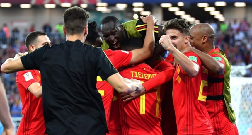 En el cotejo de las especulaciones, Bélgica venció a Inglaterra y ganó su grupo