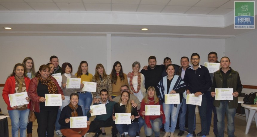 SE ENTREGARON LOS CERTIFICADOS DEL PROGRAMA “FORMARNOS”  