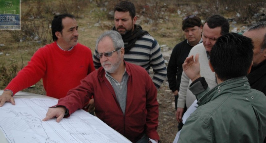 SE FIRMÓ EL INICIO DE OBRA DE UNIFICACIÓN DE COLECTORES CLOACALES Y TRASLADO DE LAGUNAS DE FEDERAL  