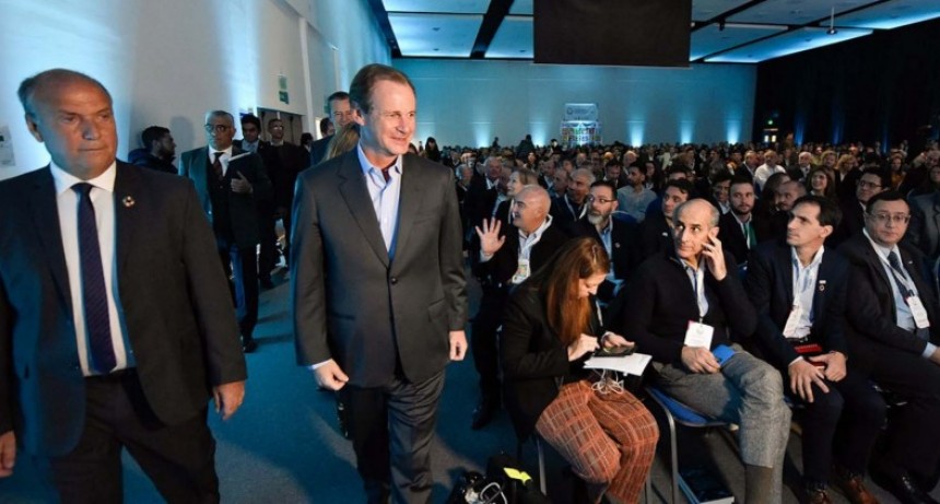 Para generar más empleo, Bordet ratificó la eliminación de impuestos distorsivos al sector privado