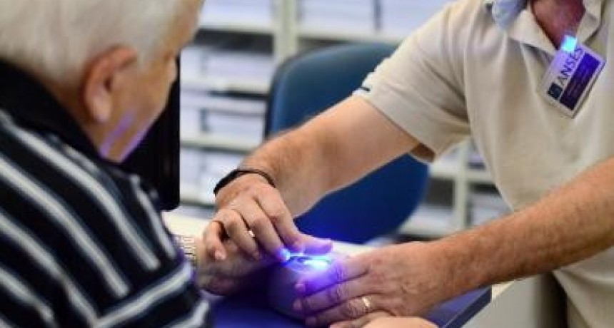 ANSES EXTIENDE EL PLAZO PARA QUE LOS APODERADOS DE JUBILADOS Y PENSIONADOS REGISTREN SU HUELLA