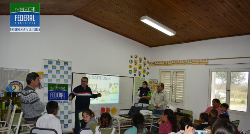 CHARLA SOBRE HIDATIDOSIS Y TENENCIA RESPONSABLE DE MASCOTAS
