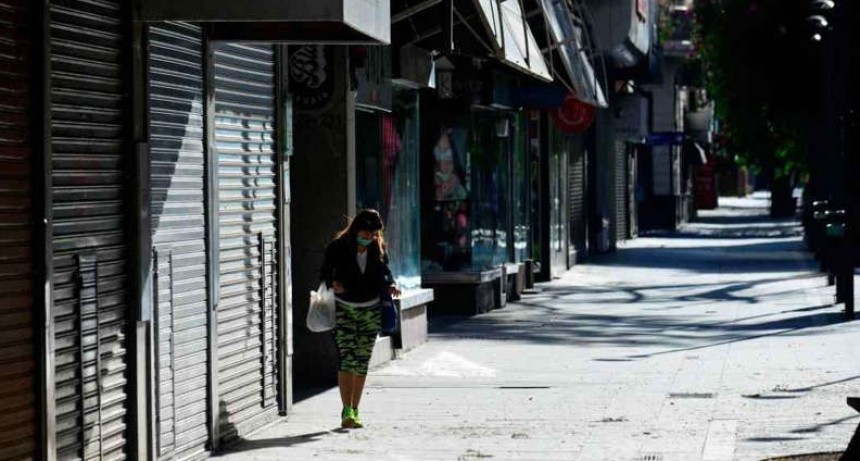 El desempleo bajó y se ubicó en el 10,2% en el primer trimestre