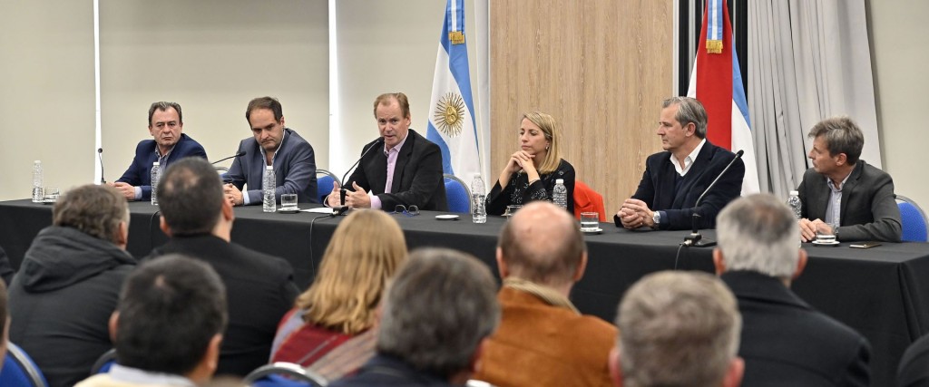 Bordet firmó convenios con Nación para ejecutar más viviendas en Entre Ríos