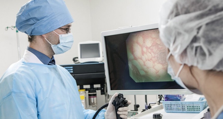 Las personas tratadas tenían tumores en el colon. Prometedor ensayo contra el cáncer: un medicamento logró remitirlo en todos los pacientes