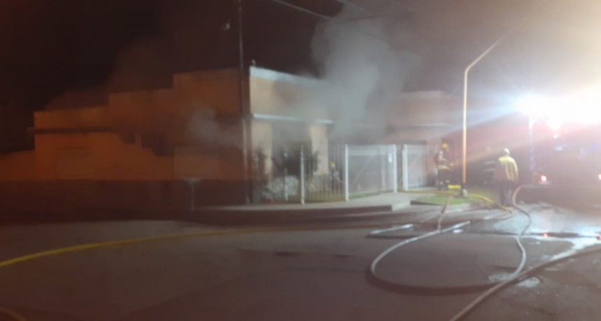 INTENSA ACTIVIDAD DE BOMBEROS VOLUNTARIOS EN LAS ULTIMAS DOS NOCHES