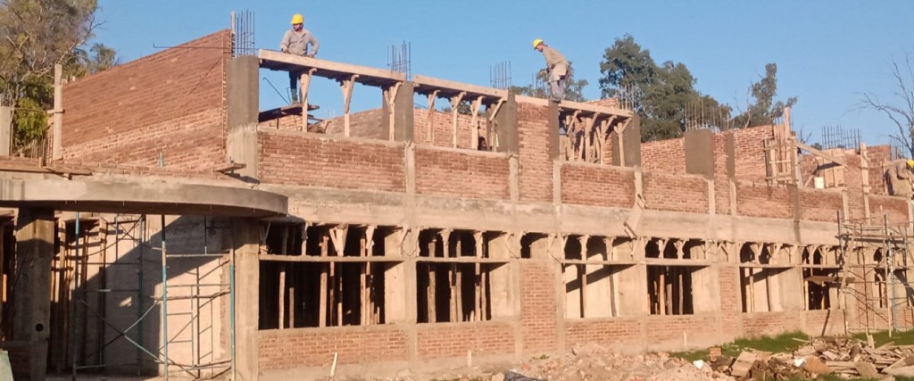 La construcción del nuevo edificio de la Escuela Nº 11 de Federal avanza a buen ritmo