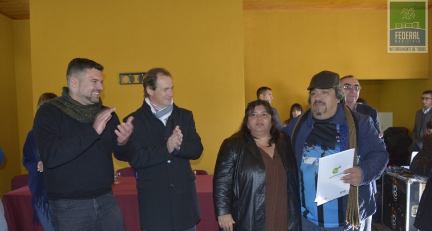 EL GOBERNADOR VISITÓ EL DEPARTAMENTO FEDERAL 