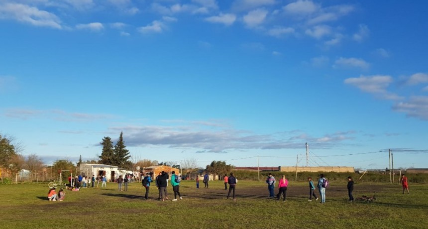 SE LLEVÓ A CABO UN NUEVO ENCUENTRO DE RUGBY EN EL BARRIO  