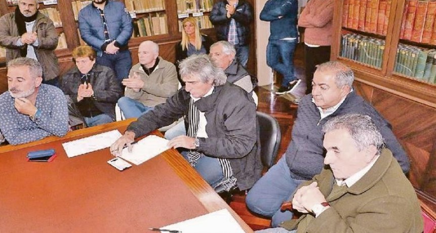 Renuncia de Moyano a la jefatura de la CGT precipita crisis interna y amenaza con un vaciamiento