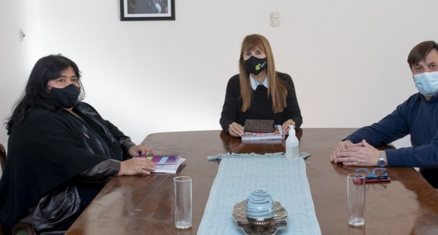 La ministra de Salud desarrolló una importante agenda de trabajo con la senadora Miranda