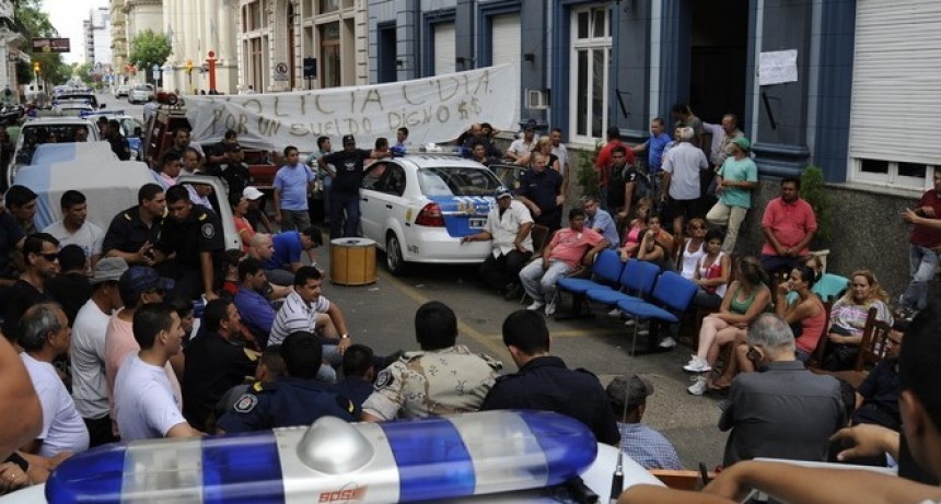 La Policía sancionó a más de 40 uniformados por la sedición en Concordia durante 2013