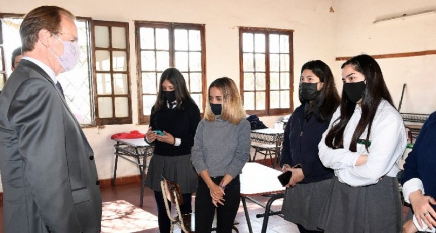 Bordet adelantó que desde el lunes 30 de agosto habrá presencialidad plena en todos los niveles educativos