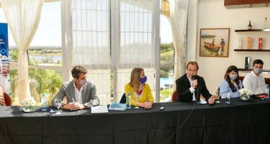 Bordet destacó el equilibrio de la provincia y afirmó que el gobierno “está siempre de puertas abiertas”