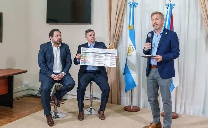 Frigerio elevó a la Legislatura  el proyecto de reforma integral del sistema político provincial