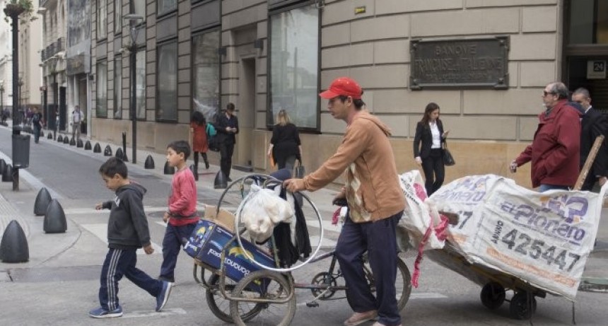 Grave: la pobreza saltó al 35,4% y ya afecta a casi 16 millones de argentinos