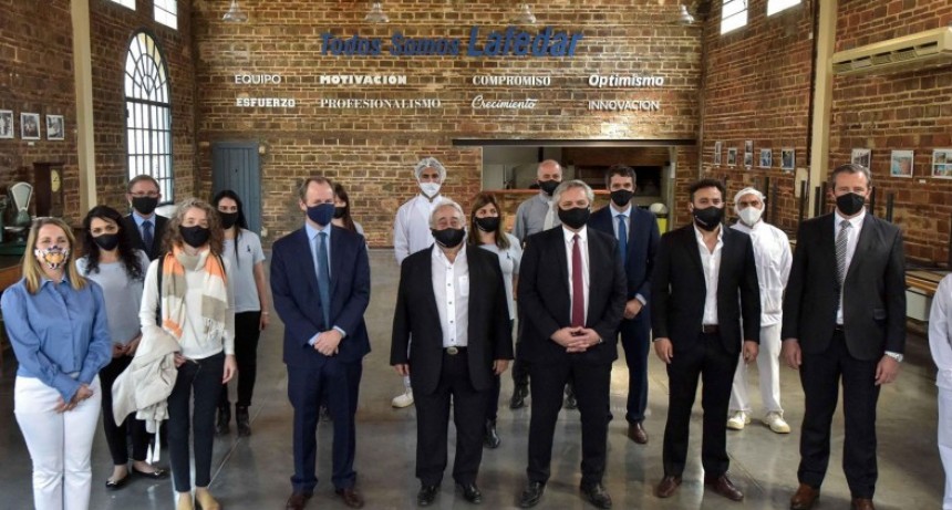 El Presidente y Bordet visitaron un laboratorio que exporta a 30 países