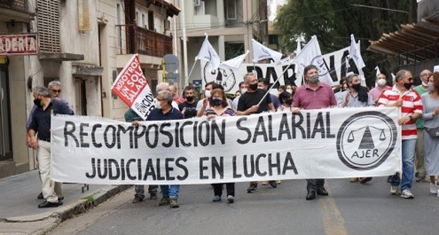 AJER espera “una señal” del Gobierno para resolver el conflicto
