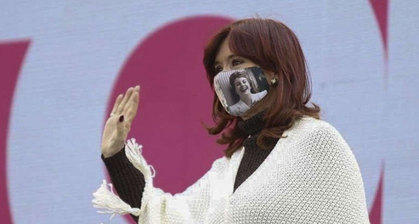 Cristina Kirchner rompió el silencio y le pidió a Alberto Fernández “que honre la voluntad del pueblo argentino”