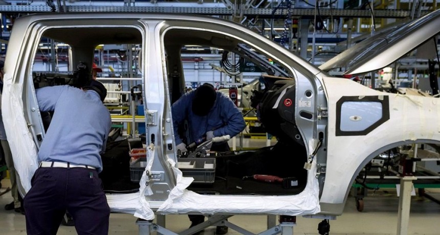  UNIÓN INDUSTRIAL ARGENTINA  En primeros siete meses del año la industria creció 19,3% interanual y 5,3% sobre 2019