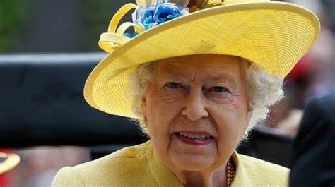 REINO UNIDO. Murió la reina Isabel II de Inglaterra: “El puente de Londres ha caído”.  La monarca falleció a los 96 años en el castillo de Balmoral, Escocia, donde era atendida por los médicos de la familia real.