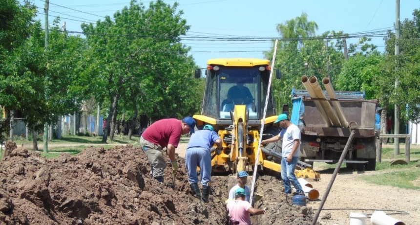 EXTENSIÓN DEL SISTEMA CLOACAL EN BARRIO SALTO 