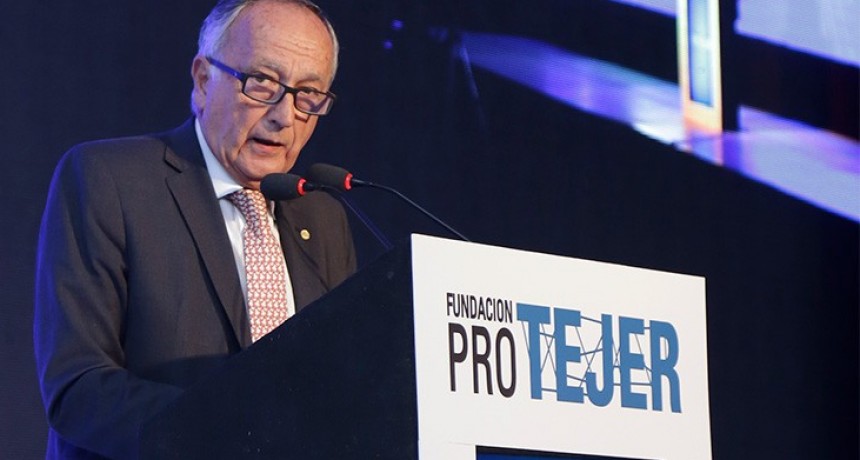 El presidente de la UIA pidió la puesta en marcha de un 