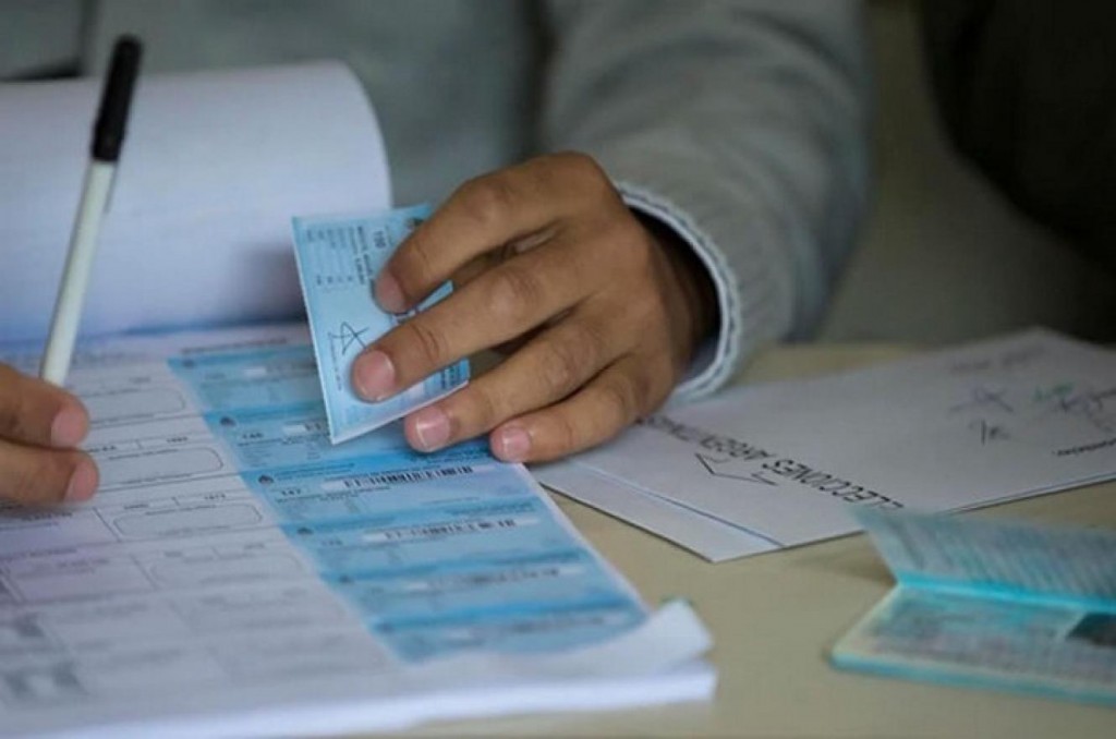El jueves se inicia el pago para las autoridades de mesa de las elecciones de septiembre